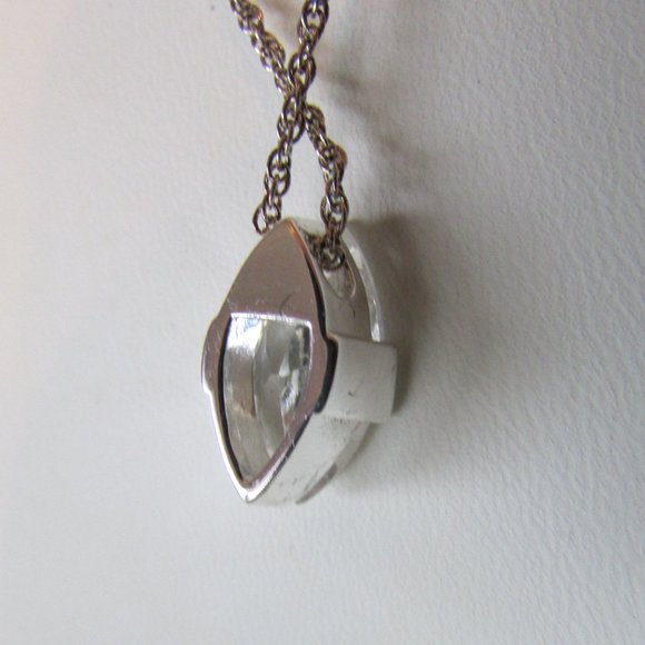 Vintage Avon Luminosity Ultra Marquise CZ Necklace - Multi-Tone Chain - Picture 4 of 10